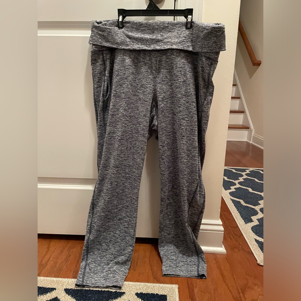 NWOT Xersion Semi Fit Large Fold Over Legging With Pockets.